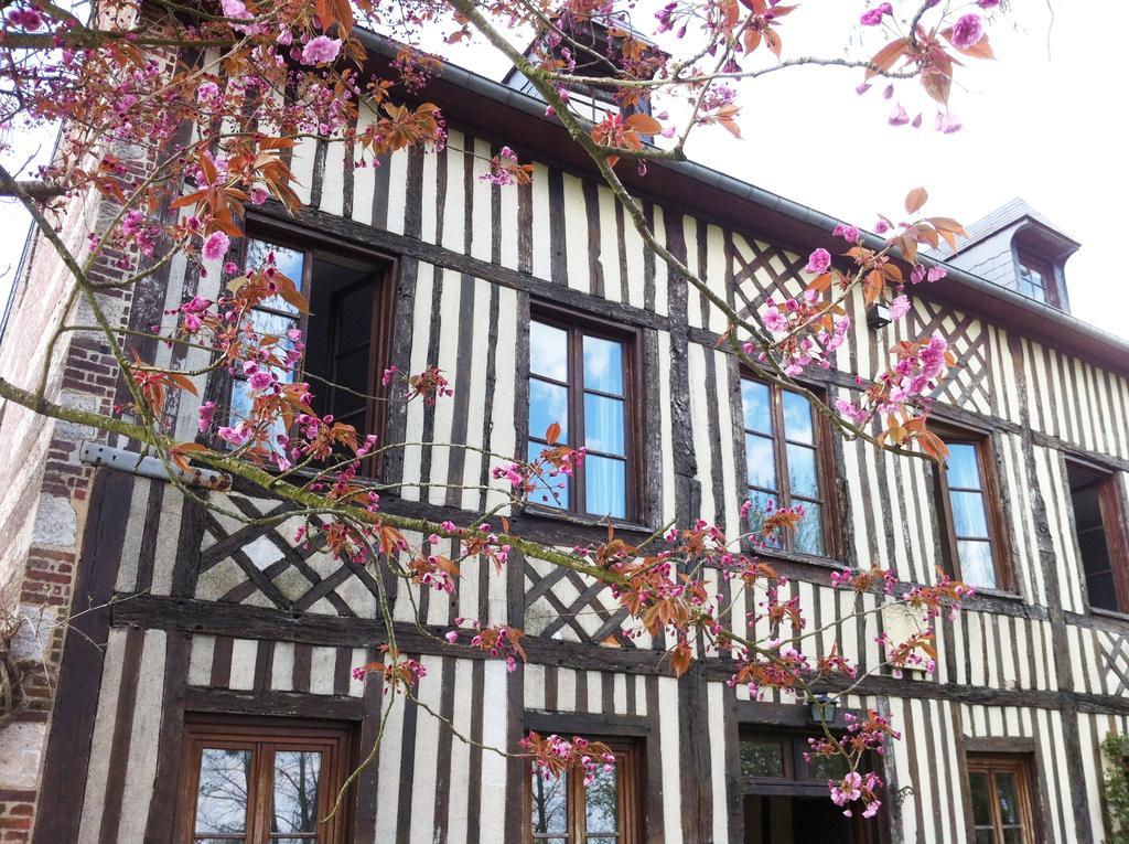 مبيت وإفطار Fourmetot Le Petit Manoir De La Vernelle المظهر الخارجي الصورة