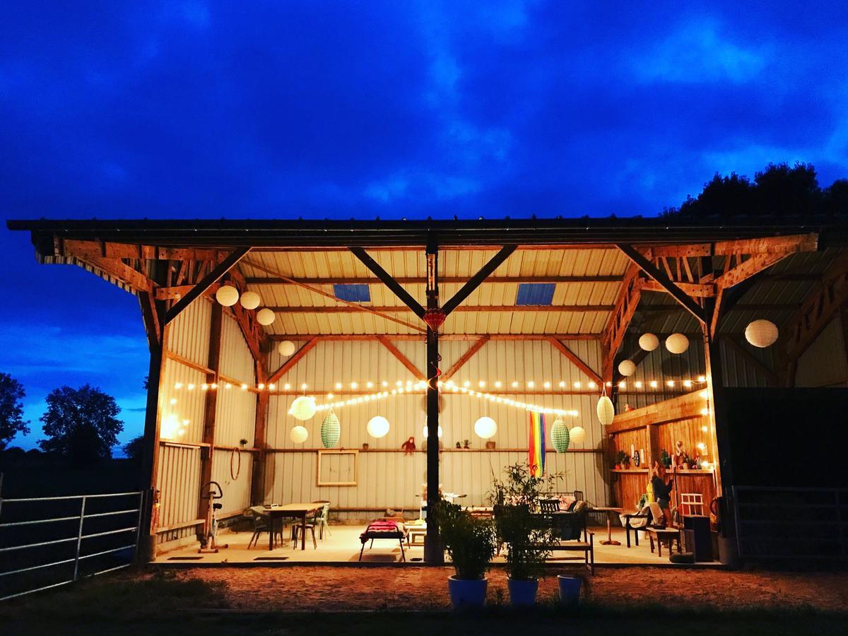 مبيت وإفطار Fourmetot Le Petit Manoir De La Vernelle المظهر الخارجي الصورة